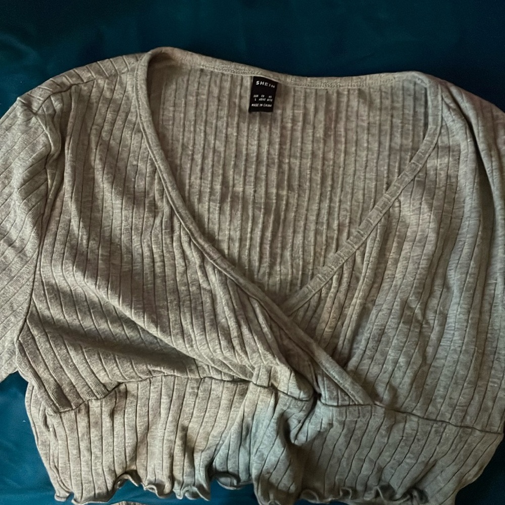 SHEIN grey crop top (large)